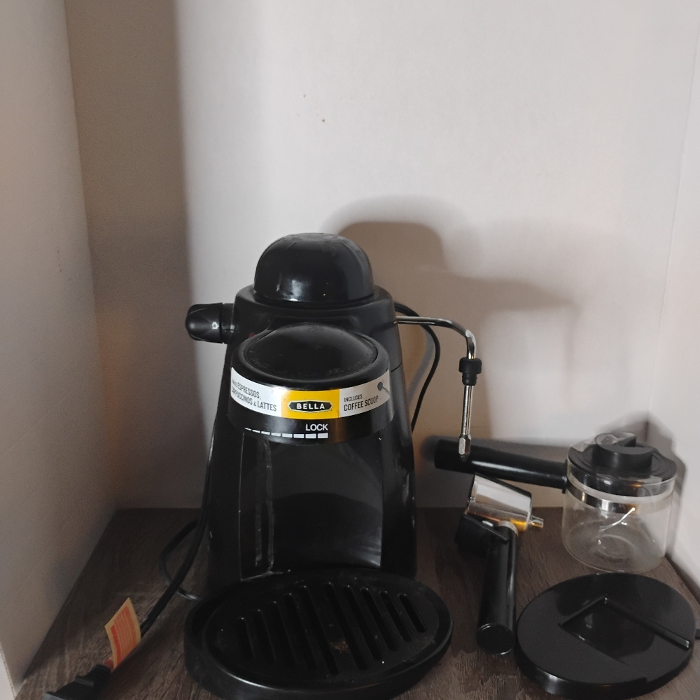 Bella Electric Cappuccino Machine